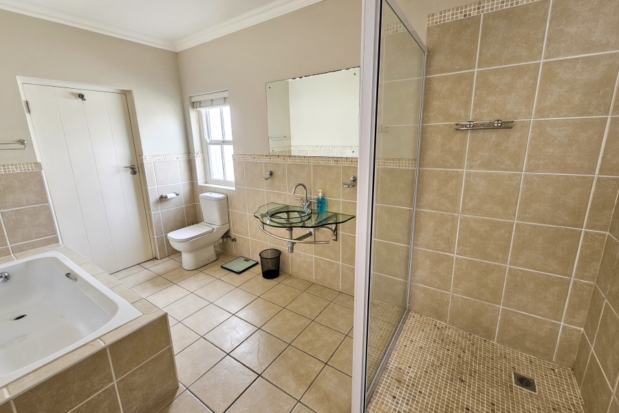 4 Bedroom Property for Sale in Goose Valley Western Cape